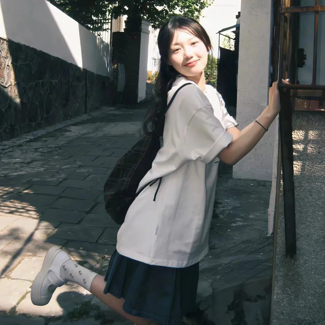 栅栏外